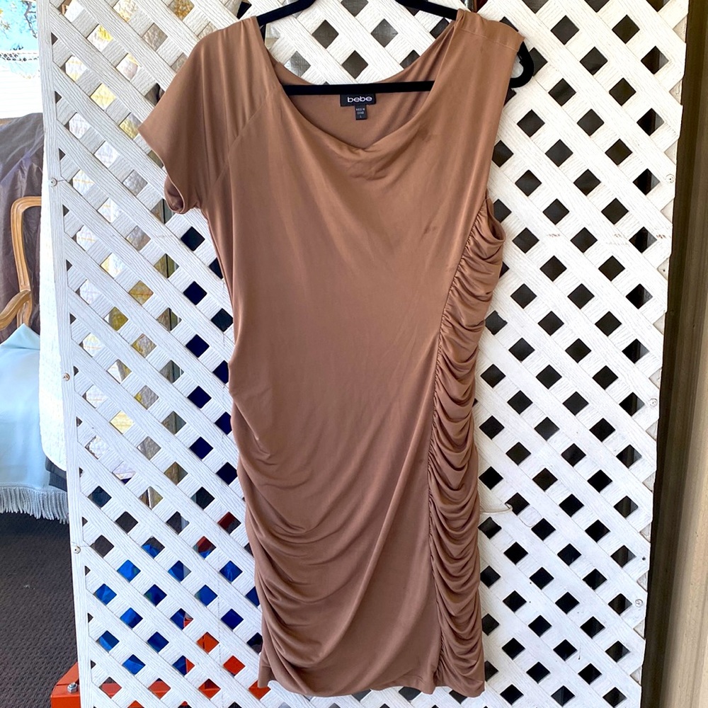 Dark-beige dress. One-sleeve, roushed on one side. Bebe brand. Size Large.